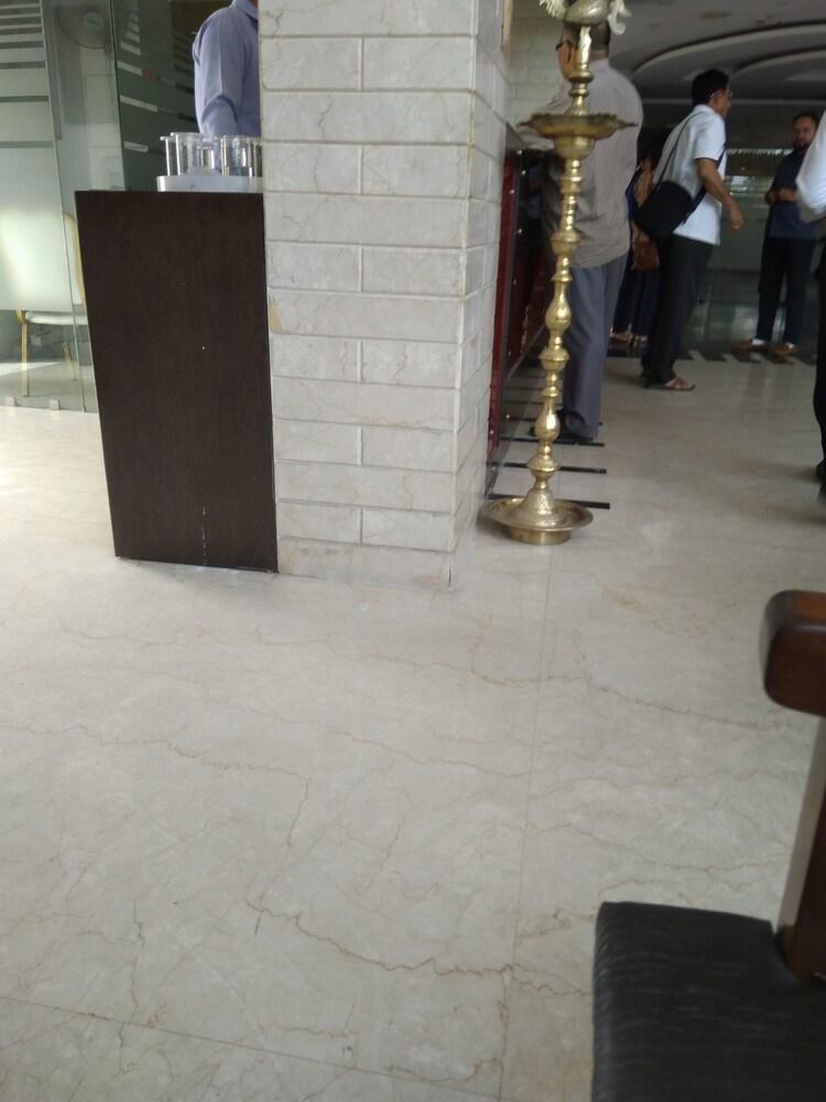 Hotel Rajshree Chandīgarh Exterior foto